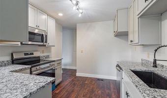 3 Britten Cir, Bella Vista, AR 72715