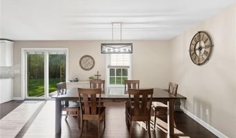 23 Sanford Farm Rd, Exeter, RI 02822