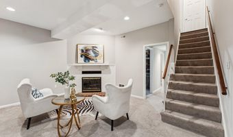 3836 BRIGHTON Ct, Alexandria, VA 22305