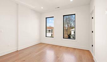 3108 6TH St N, Arlington, VA 22201