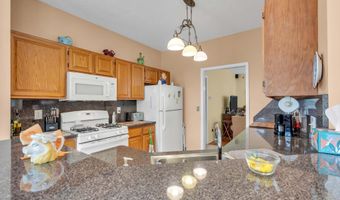 143 Sylvan Lake Blvd, Bayville, NJ 08721
