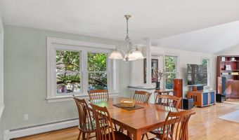 31 Mohawk Dr, Acton, MA 01720