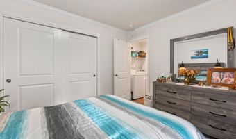 4 Clover Corner Ln, Augusta, ME 04330