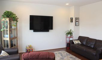 42181 CASTLE RIDGE Sq, Ashburn, VA 20148