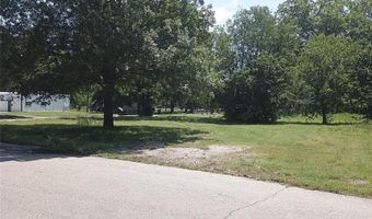 422 NE H St, Ardmore, OK 73401