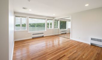 100 N Lake Shore Dr, Brookfield, CT 06804