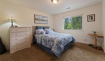 137 NW Outlook Vista Dr, Bend, OR 97703