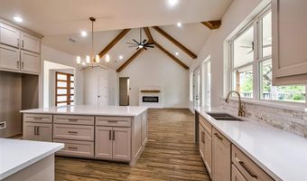 208 Woody, Alvord, TX 76225