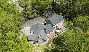 37 Birchwood Cir, Bedford, NH 03110