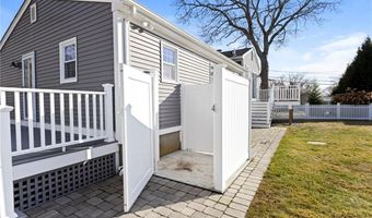 106 Cedar Island Rd, Narragansett, RI 02822