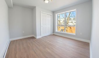 827 LINDEN St W, Allentown, PA 18101