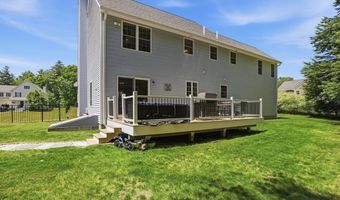 37 Hemlock Dr, Ayer, MA 01432