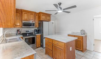 112 Shoally Park Dr, Boiling Springs, SC 29316