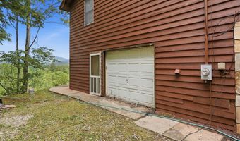 256 Hillside Ln, Andrews, NC 28901