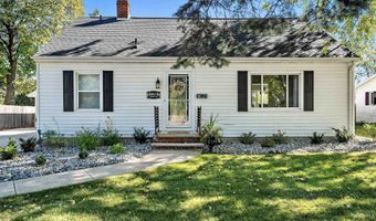 3313 S WEBSTER Ave, Allouez, WI 54301