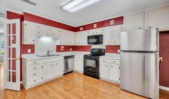444 Kingswood Ct, Albany, GA 31707
