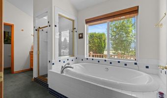 664 Stoneridge Rd, Blanchard, ID 83804