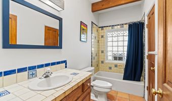 206 Hondo Seco Rd, Arroyo Seco, NM 87514
