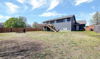 5240 E Ashton Ct, Bel Aire, KS 67220