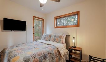 268 PICARD Ct, Basye, VA 22810