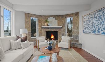 1705 Wampanoag Trl, Barrington, RI 02806