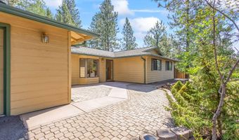 61176 Larkwood Dr, Bend, OR 97702