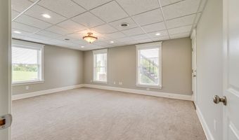 20484 Lake Rd, Abingdon, VA 24211