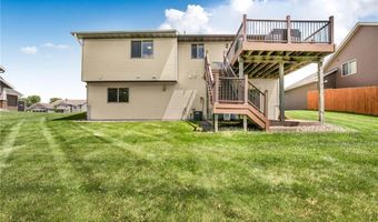 984 Waters Edge Cir, Avon, MN 56310