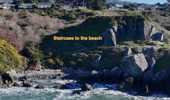 96370 NORTH Dr 8, Brookings, OR 97415