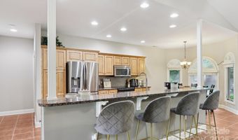 26 Ocaso Dr, Asheville, NC 28806