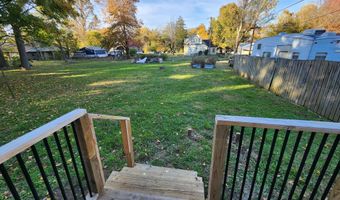 23 W Anderson St, Aurora, MO 65605