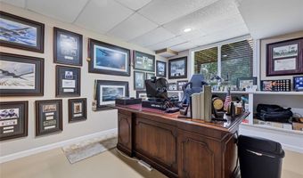 1710 Ridgeview Circle Dr, Ballwin, MO 63021