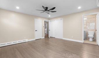 12 Homestead Pl, Branford, CT 06405