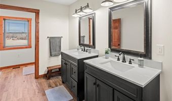 186 Pipers Creek Trl, Ararat, NC 27007