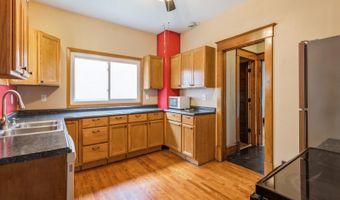 615 Kellogg Ave, Ames, IA 50010