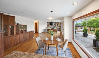 410 Pleasant Ave, Astoria, OR 97103