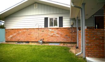 3521 Navarre Rd, Casper, WY 82604