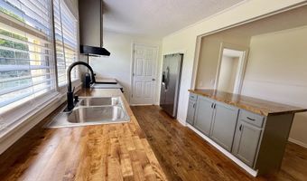 303 McCarley Ave, Booneville, MS 38829