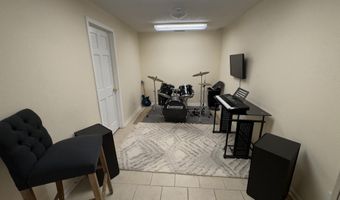 4015 Mathews Rd, Ames, IA 50014