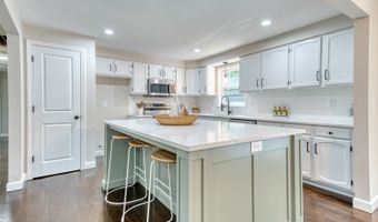 52 Plank Hill Rd, Bristol, CT 06010