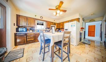 25 Eighth St, Auburn, ME 04210