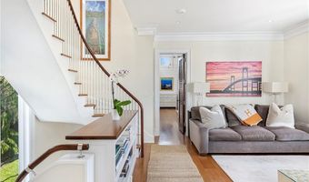 2 Harbor View Dr, Newport, RI 02840