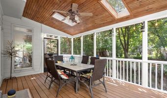 4020 Walnut Creek Trl, Alpharetta, GA 30005