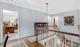 12104 Locust Ln, Anchorage, KY 40223