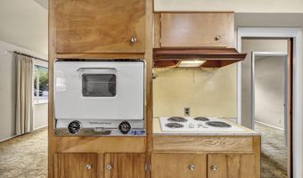 221 S Iris St, Carson City, NV 89703