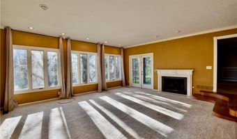 164 Pheasant Run 164, Mayfield Heights, OH 44124