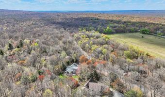 42 Ottomanelli Dr, Albrightsville, PA 18210