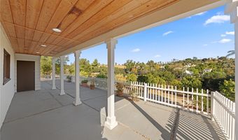 2401 Sunset Dr, Escondido, CA 92025