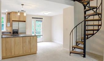3062 S BUCHANAN St #C2, Arlington, VA 22206