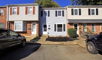 90 VILLAGE Dr, Dover, DE 19904